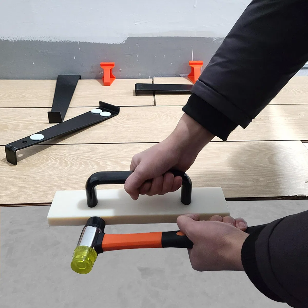 Blocco Battente per Pavimenti in Vinile da 200 mm, con Ampia e Comoda Maniglia, Viti Integrate, Non Danneggia il Pavimento, Utensile per Pavimenti in Laminato (Bianco)