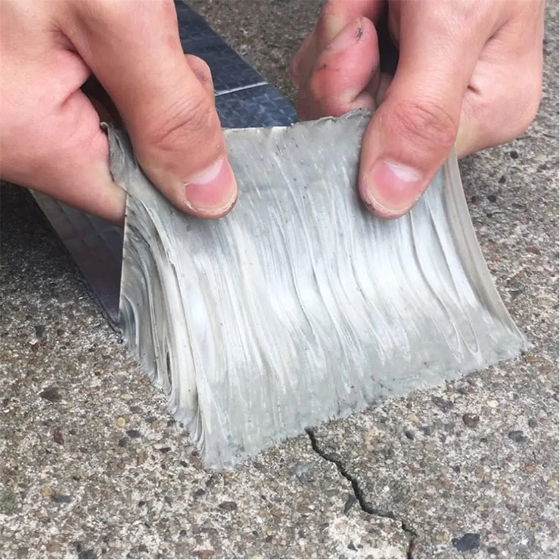 Nastro super impermeabile in gomma butilica Nastro di alluminio, per perdite sul tetto, fessurazioni superficiali, spazio sul davanzale della finestra, rottura del tubo (50mm×5m)